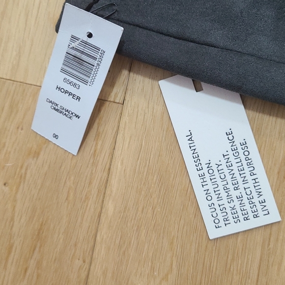 Aritzia Babaton Hopper Skirt - Picture 4 of 4